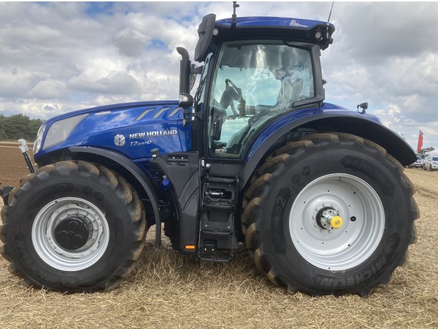 New Holland T7.315 JD